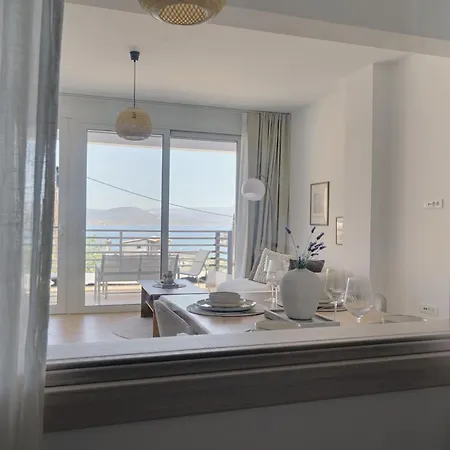 Seaview Serenity Luxurious Апартаменты Толон
