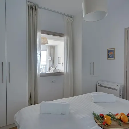 Seaview Serenity Luxurious Апартаменты
