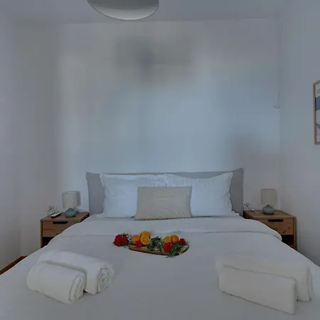 Seaview Serenity Luxurious * Толон