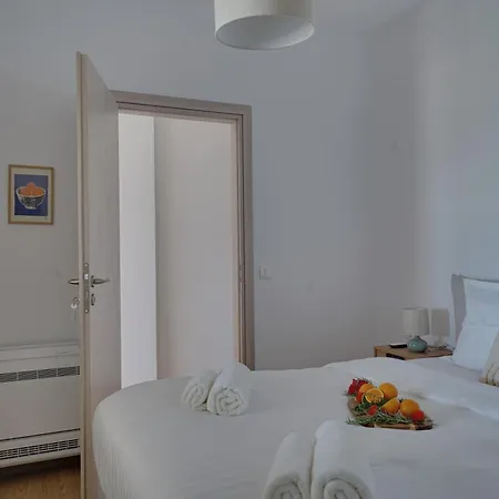 Seaview Serenity Luxurious Толон